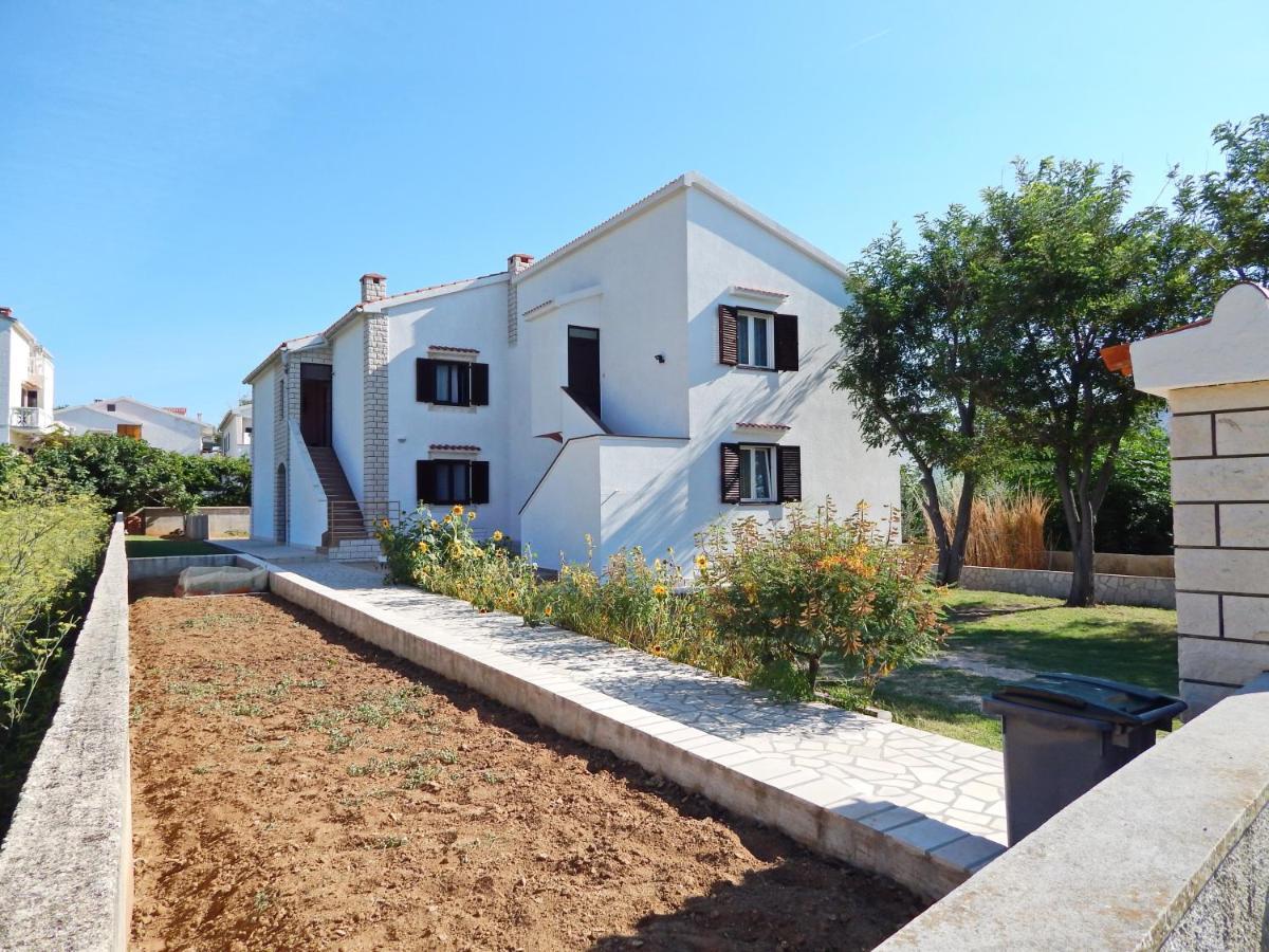Apartments With A Parking Space Pag - 11358 Pag Town Exterior photo