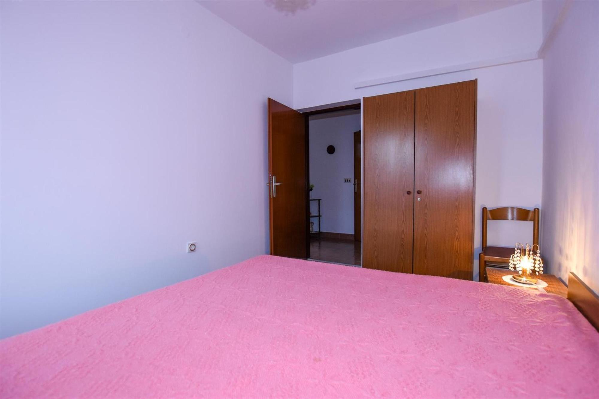 Apartments With A Parking Space Pag - 11358 Pag Town Room photo